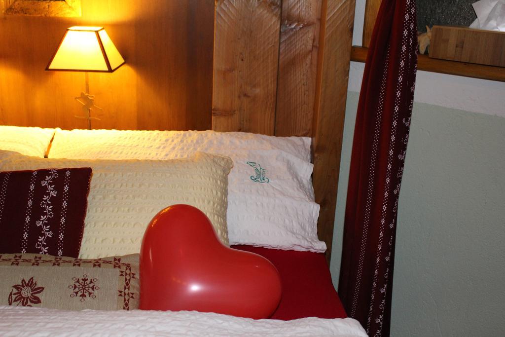 Hotel Meuble Gorret Breuil-Cervinia Pokój zdjęcie