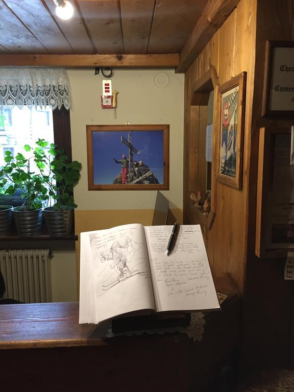 Hotel Meuble Gorret Breuil-Cervinia Zewnętrze zdjęcie