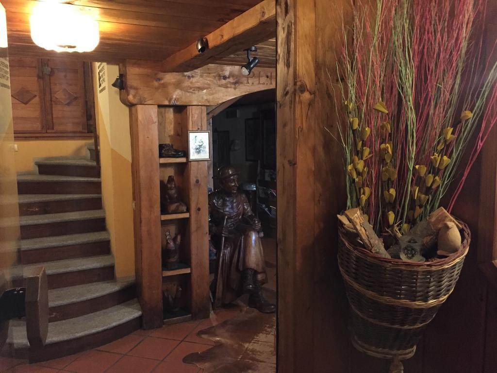 Hotel Meuble Gorret Breuil-Cervinia Zewnętrze zdjęcie