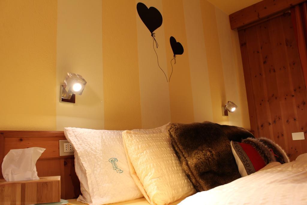 Hotel Meuble Gorret Breuil-Cervinia Pokój zdjęcie